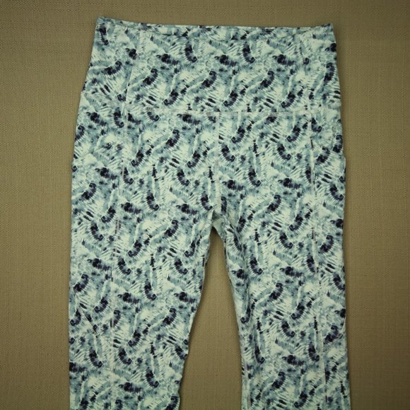 Zyia Active Cropped Leggings Women's Size 6 / 8 Blue White Print Activewear - Picture 5 of 8